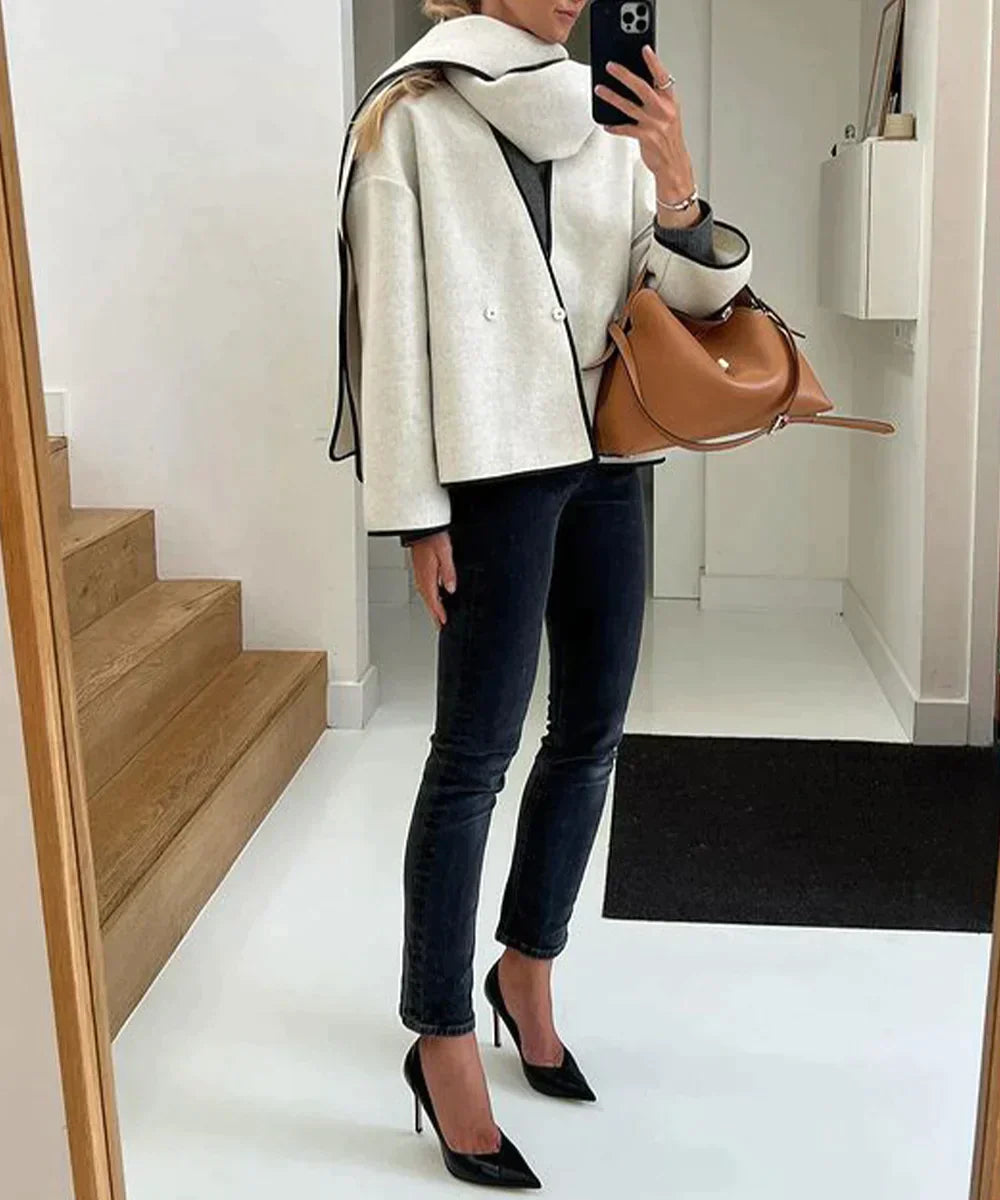 Alice | Veste courte avec écharpe française minimaliste