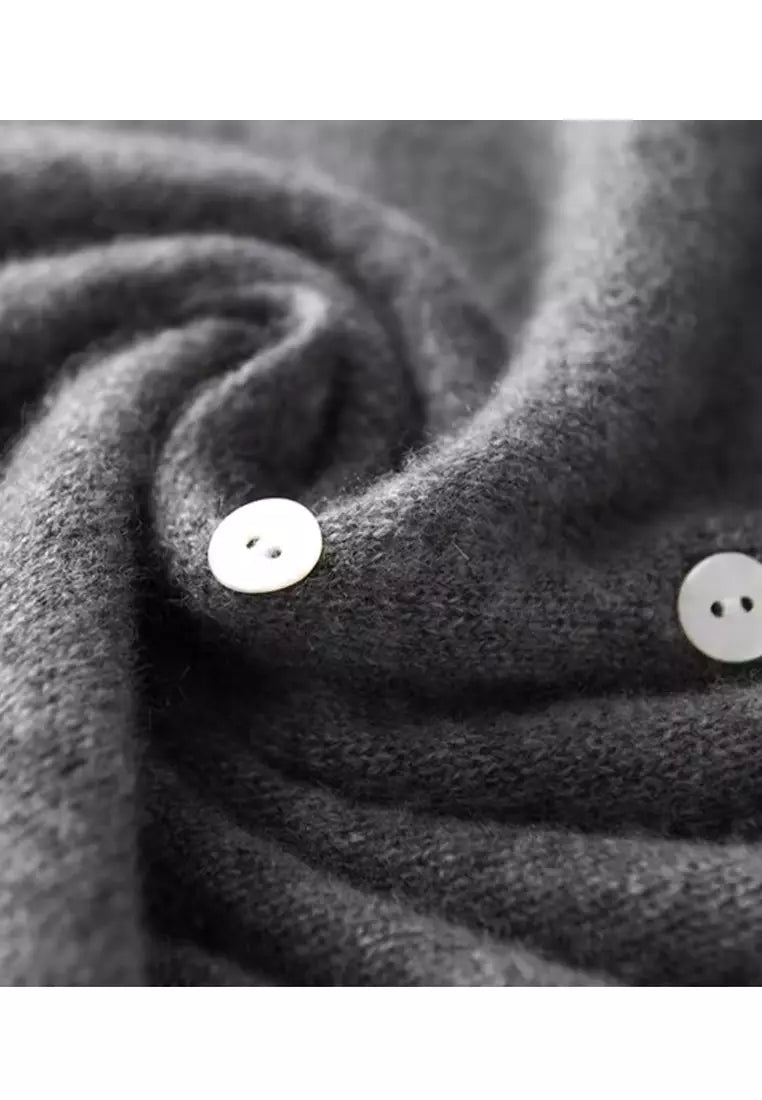 Alessia | Elegant knitwear for women